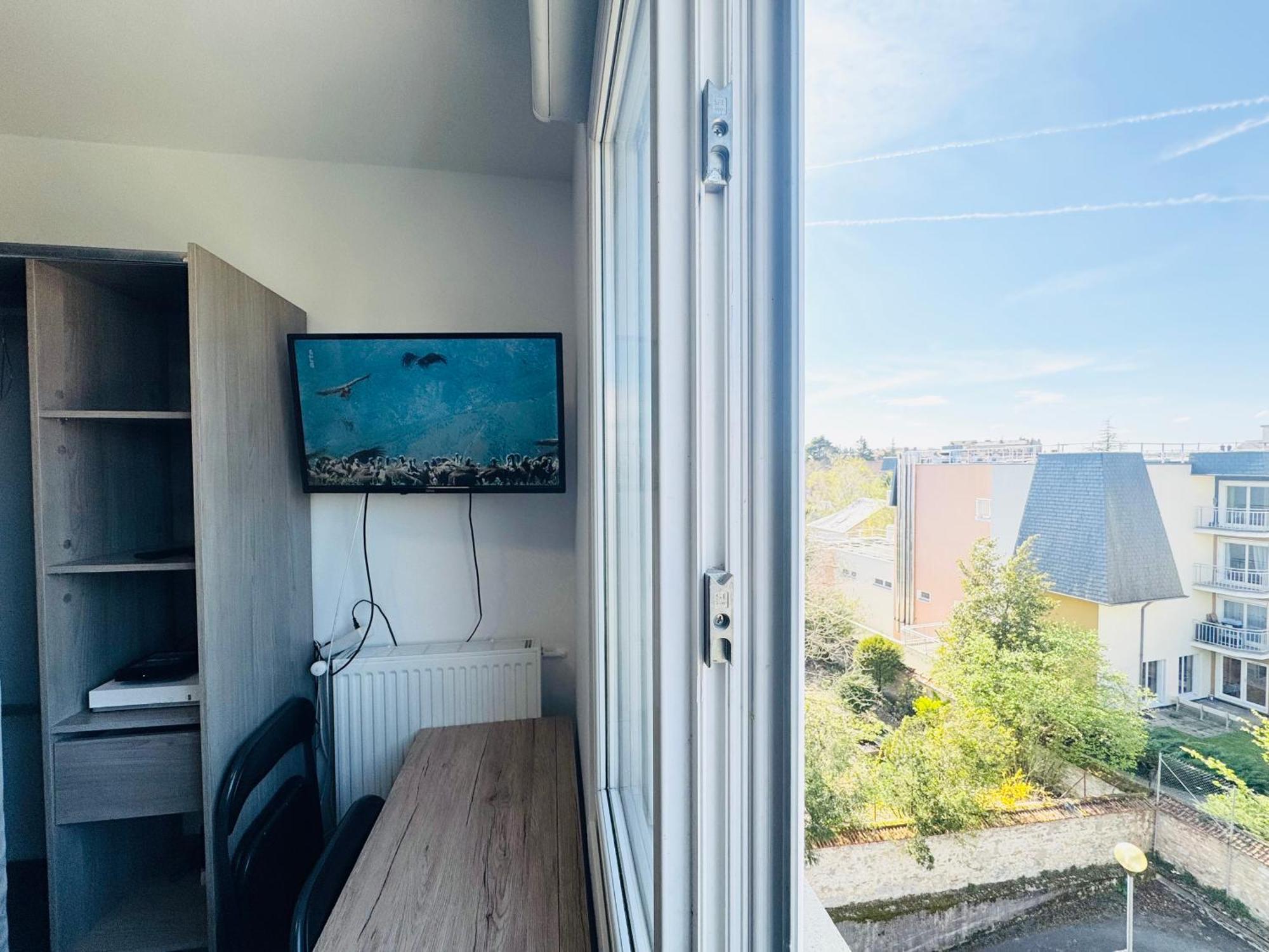 Studio A 300 Metres De La Gare Et 25 Minutes De Paris En Train Melun Exteriér fotografie